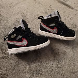 Boys Air Jordan shoes size 4c